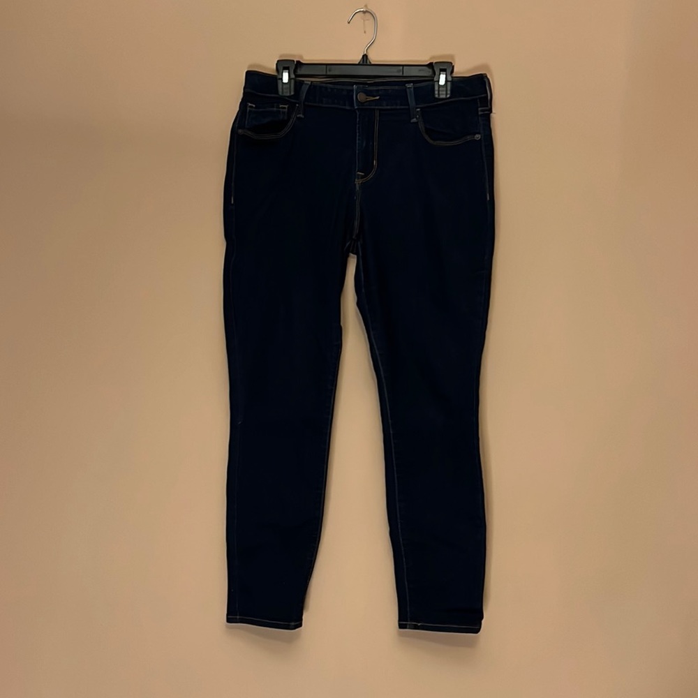 EUC Old Navy RockStar Mid Rise Jeans